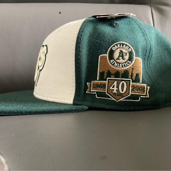 A’s Hat - Picture 2 of 4